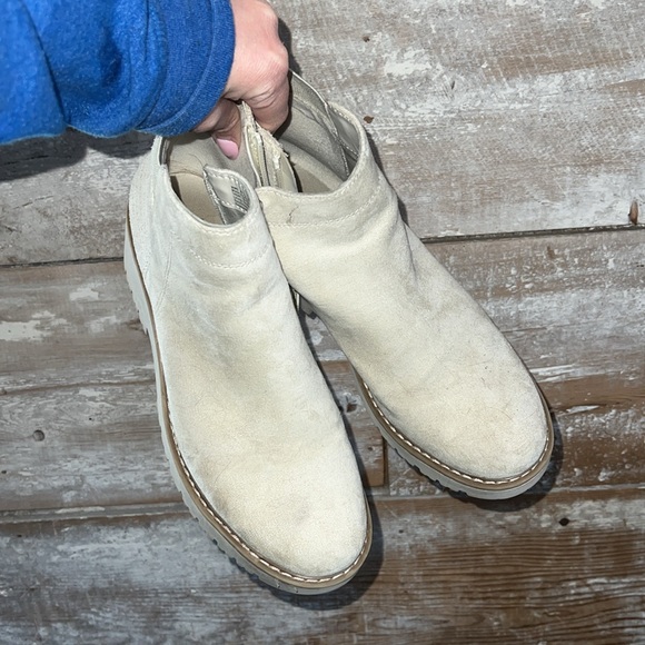 Cream booties! - Picture 2 of 7